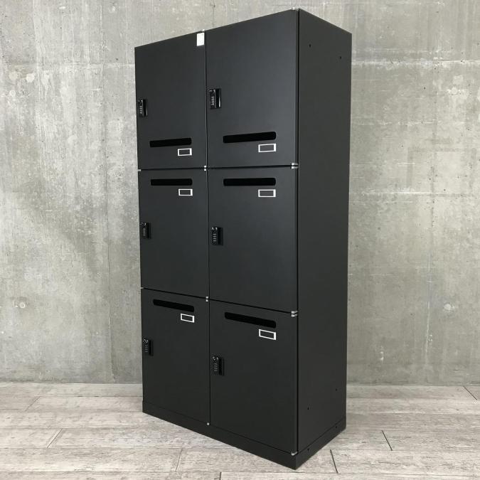 【ノートPCや書類の収納に】珍しいブラックカラーのメールロッカーが入荷！スタイリッシュなオフィスに！■ITOKI（イトーキ）　6人用パーソナルロッカー　■ダイヤル錠　投函口付き　■ブラック【フリーアドレスオフィスの相棒！】
                        シンラインロッカー
                                    中古
            