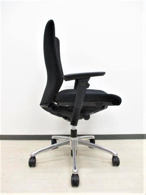 中古】フィーゴチェア CJ93ZR FAR1 オカムラ/okamura 肘付ミドル