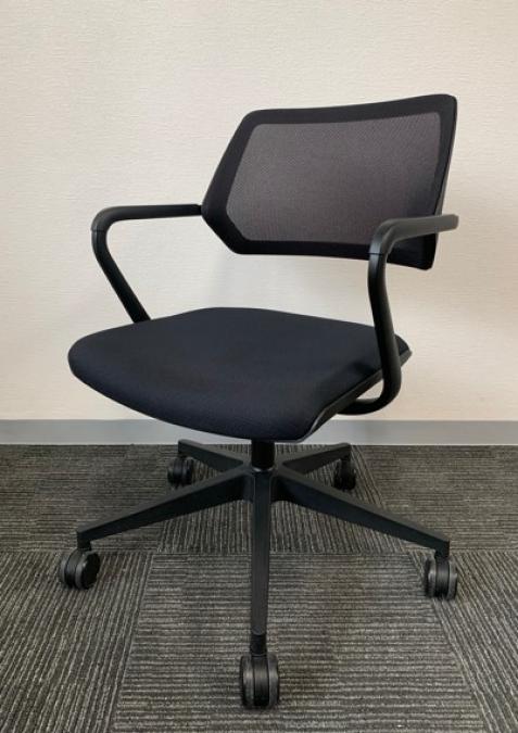 リープチェアで有名なスチールケース製のミーティングチェア！QiVi
                        その他シリーズ
                                    中古
            