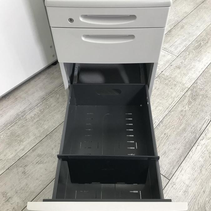 CENTURION 29インチ日本限定　ホワイト　グレー　フレーム型　Lサイズ CENTURION-japan限定商品】c76（スノーレパード）26インチ・29