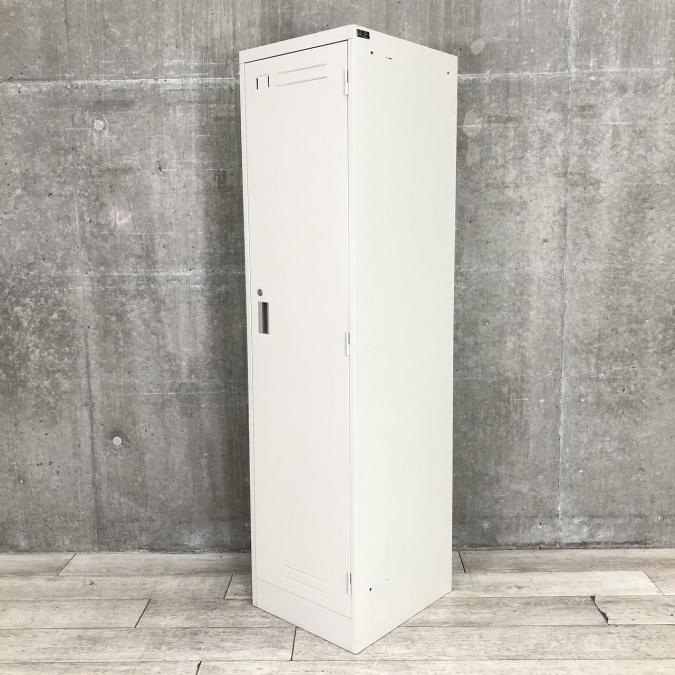 【在庫入れ替えセール30％】【安心の国内メーカー！】■KOKUYO（コクヨ）　LKシリーズ　1人用更衣ロッカー　縦型ロッカー　■グレー　■シリンダー錠【掃除用具入れにも！】
                        LKロッカー
                                    中古
            