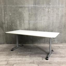 【4～6名向け】■コクヨ（KOKUYO）製　アリーナ　ミーティングテーブル　■ホワイト　■W1800×D900【ホワイトのシンプルなミーティングテーブル】