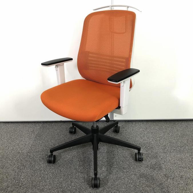 【定価約10万円】【コートハンガー＆ランバーサポート＆可動肘ハイバック背もたれメッシュチェアの入荷です】■コクヨ製　シロッコ　OAチェア
                        シロッコ
                                    中古
            