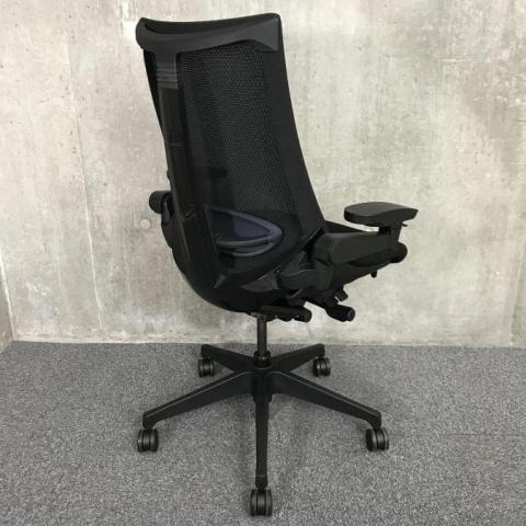 中古】アクト メッシュ 樹脂 KG-457JB-T1T1 イトーキ/ITOKI 肘付ハイバックチェア 460976 - 中古オフィス家具ならオフィス バスターズ