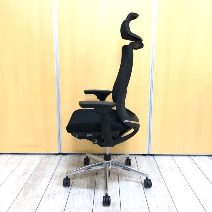 【中古】ベゼル アルミポリッシュ コクヨ/KOKUYO 肘付ハイバックチェア 461196 - 中古オフィス家具ならオフィスバスターズ