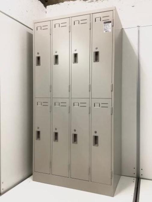 【省スペースで8人分収納！】■コクヨ製　8人用ロッカー　4列2段タイプ  シリンダー錠【更衣用スチールロッカー】　グレー
                        LKロッカー
                                    中古
            
