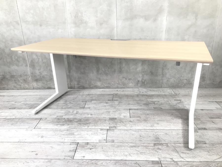 【4台入荷！！】【横幅1600ｍｍで広々使用可能な人気平机の入荷です】■オカムラ製　プロユニット　平机 プロユニット   中古 