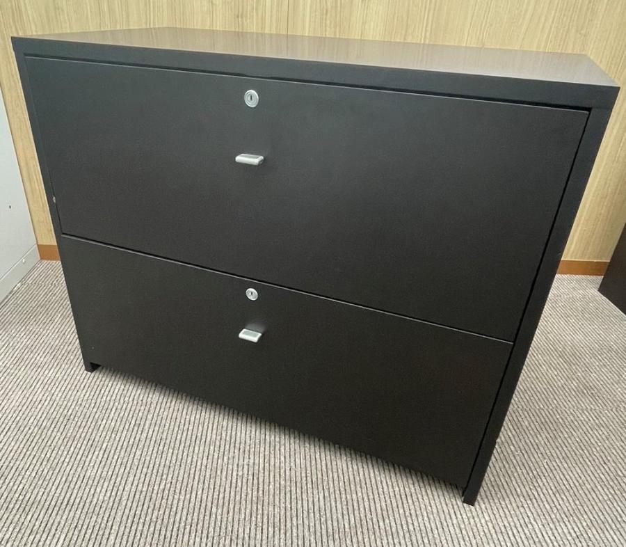 【西】【状態別で2台入荷！！】【マネジメント用】【役員用】【鍵付き】【2段ラテラル】【コクヨ】【ブラウン】①
                        その他シリーズ
                                    中古
            