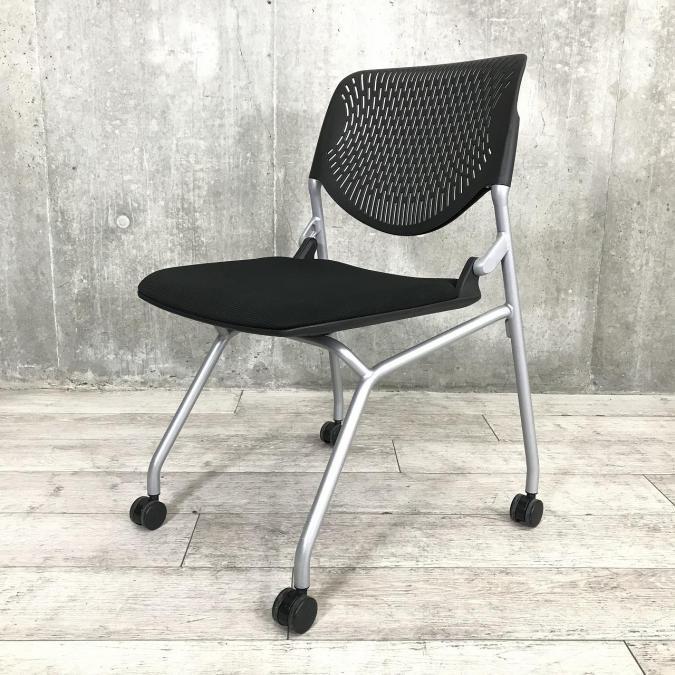 【大人気オカムラ製のネスティングチェア！！】オカムラ　ルナチェア　ブラック　ネスティングチェア　ミーティングチェア【福岡オフィス家具】【福岡中古家具】【中古事務什器】【中古チェア】【中古椅子】
                        ルナ
                                    中古
            