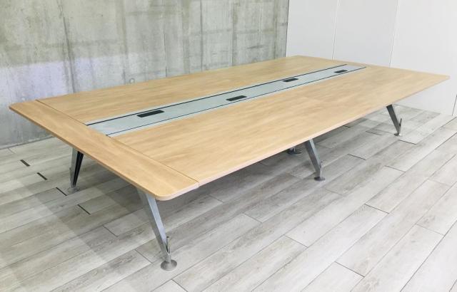 【先行予約商品】W3600 D1920 H670サイズの大型テーブルの入荷となります！リフレッシュスペース等にいかがでしょうか？オフィスバスターズ　テーブル　中古　格安　限定1台　九州中古家具
