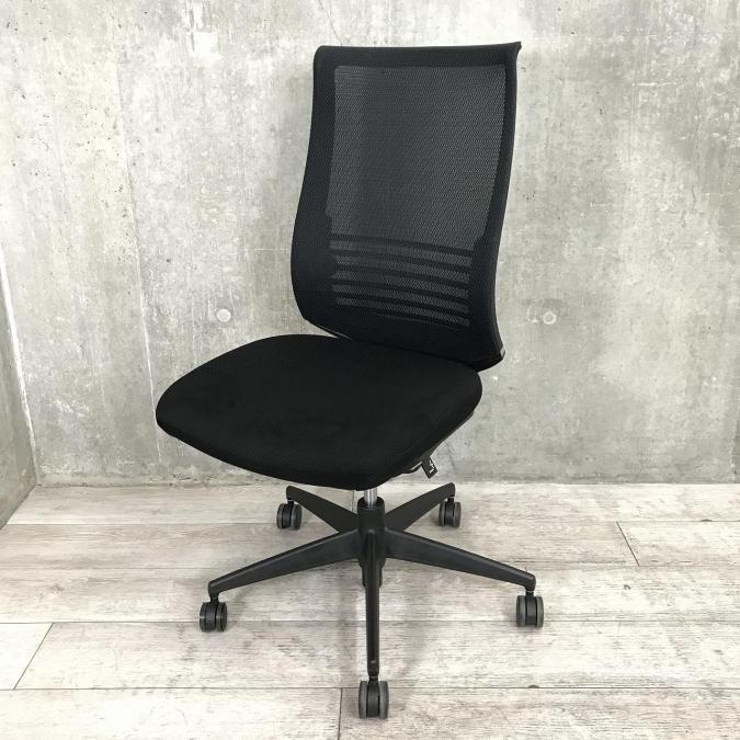 【るー】【KOKUYO】ベゼル 肘付ハイバックチェア 樹脂脚 中古】ベゼル 樹脂脚 コクヨ/KOKUYO 肘付ハイバックチェア