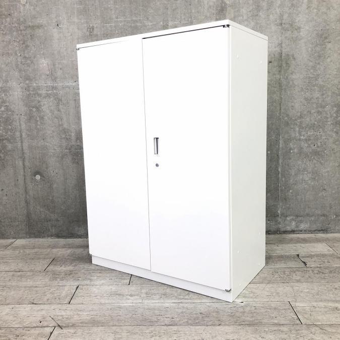 【定価約7万円】【A4ファイルも沢山収納可能な両開き書庫】■イトーキ製　シンライン　両開き書庫
                        シンライン
                                    中古
            