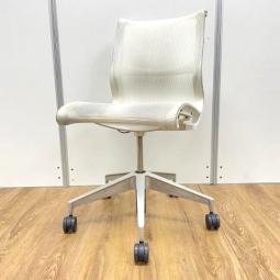 【インテリア性の高い人気のデザインメッシュチェア！】■Herman Miller（ハーマンミラー）　Setu Chair（セトゥーチェア）【訳アリ特価品！】使用感があるためお安く！★