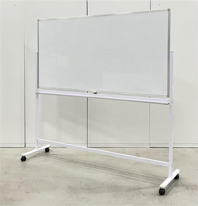 【商品入替のため、残り1台限り】キャスターロック付き　W1800サイズ　自立式両面ホワイトボード！！
                        その他シリーズ
                                    中古
            