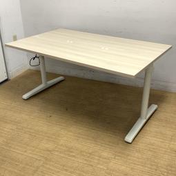 オカムラ/ライブスミーティングテーブル)okamura  Lives Meeting Table)　W1500×D900　天板カラー：プライズウッドライト　4人用　卓上コンセント付