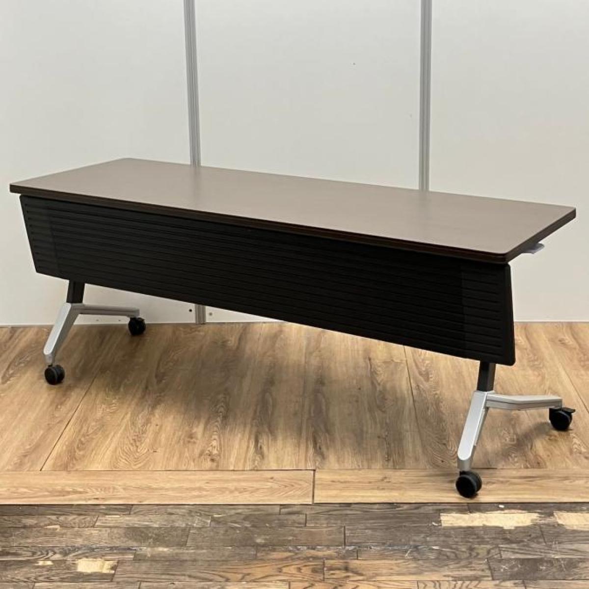 コクヨ製　KTシリーズ　W1800　ブラウン　棚板付き　サイドスタックテーブル！！
                        KT-620
                                    中古
            