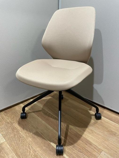 【西】【オフィスに新しい風を吹き込むライトタスクチェア！】　イトーキ製　ミーティングチェア　キュアチェア【天神ビッグバン】【天神BBB】【博多コネクティッド】【博多コネクティッドボーナス】
                        キュアチェア
                                    中古
            