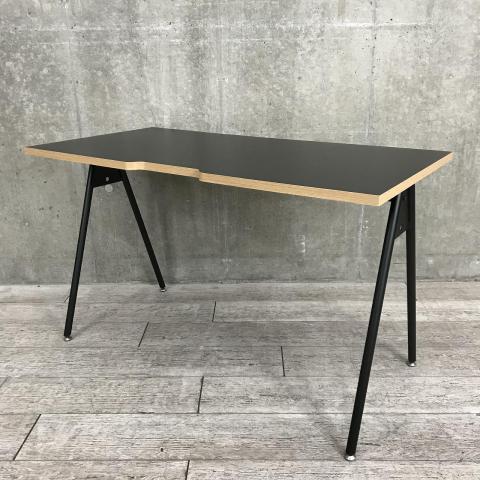 送料込み アスプルンド 集中ブース デスク テレワーク 軒先渡し】アスプルンド 集中ブース デスクタイプ ダークグレー 幅900