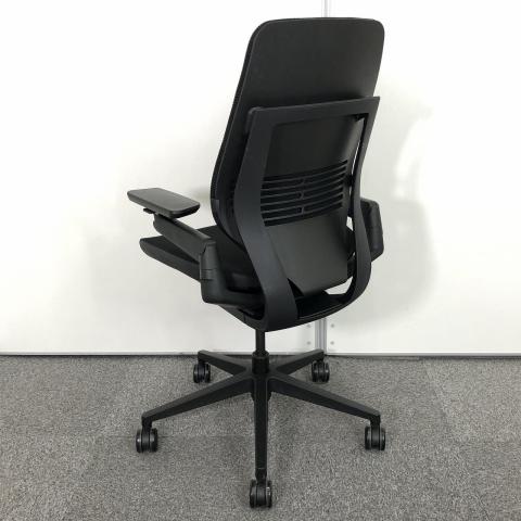 中古】ジェスチャー Steelcase/スチールケース 肘付ハイバックチェア 464545 - 中古オフィス家具ならオフィスバスターズ