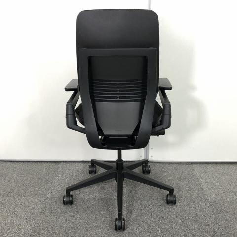 中古】ジェスチャー Steelcase/スチールケース 肘付ハイバックチェア 464545 - 中古オフィス家具ならオフィスバスターズ