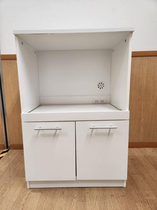 【西】【西店撮影】キッチンキャビネット　ローキャビネット　ホワイト【天神ビッグバン】【天神BBB】【博多コネクティッド】【博多コネクティッドボーナス】
                        その他シリーズ
                                    中古
            