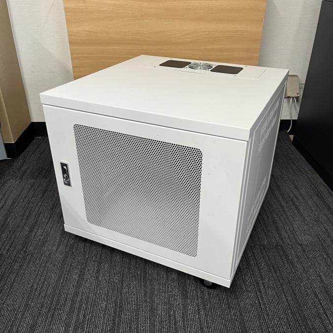 【限定1台】【ファン・鍵付きサーバーラック！】河村電器　サーバー　サーバーラック　中古　オフィス　福岡【福岡オフィス家具】【福岡中古家具】【中古事務什器】【中古チェア】【中古椅子】
                        その他シリーズ
                                    中古
            