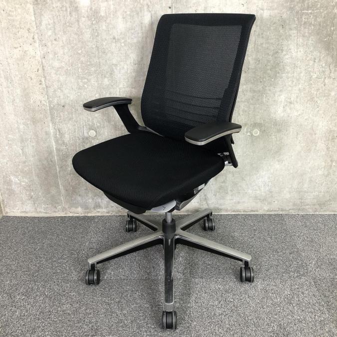 【在庫入替セール】【定価約21万円】【ハイスペックOAチェアの入荷です！！】【先進ワークスタイルに対応する革新的機能と最高の座り心地！】■コクヨ製　インスパインチェア　ローバック　固定肘付き　ブラック
                        インスパイン
                                    中古
            