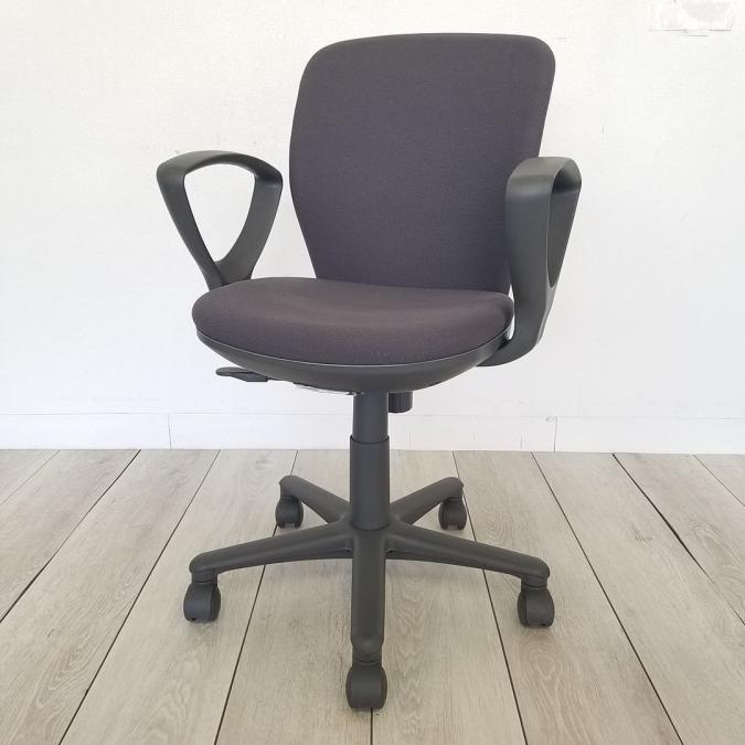 【1脚入荷】Aico製の定番オフィスチェア入荷！中古　OAチェア　ループ肘　グレー　事務椅子　オフィス　chair
                        OA-1000
                                    中古
            