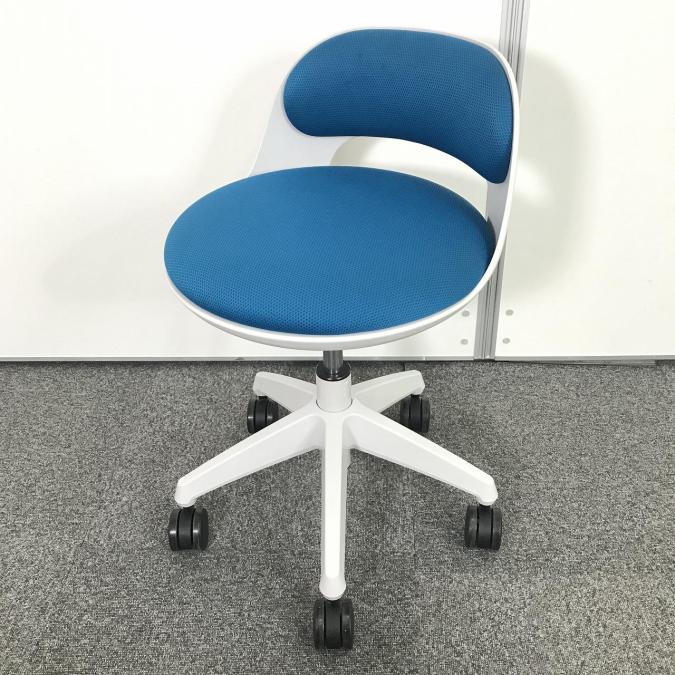 【ちっちゃいかわいいチェア（COCOTTE）ココット（2018年製）が6脚入荷！】【医療福祉用チェア】■KOKUYO（コクヨ）　ココット　■ミーティングチェア　肘無　ロータイプ　■ブルー
                        その他シリーズ
                                    中古
            