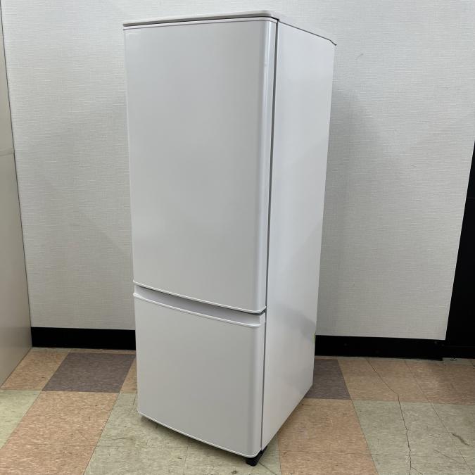 【レア商品！！２ドアの冷蔵冷凍庫！給湯室に！】メーカー品　三菱　MITSUBISHI　三菱電機　冷蔵庫　冷凍庫　製氷　MR-P17G-W　福岡　佐賀　長崎　大分　熊本　宮崎　鹿児島　沖縄　九州
                        冷蔵庫
                                    中古
            
