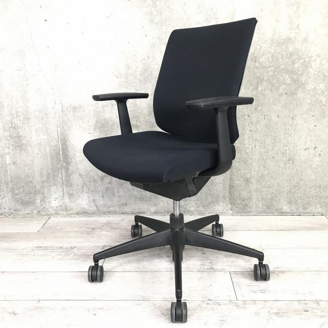 【定価約8万円】【人気のブラックカラー固定肘付きOAチェア】■コクヨ製　ウィザード　固定肘付きOAチェア ウィザードチェア   中古 