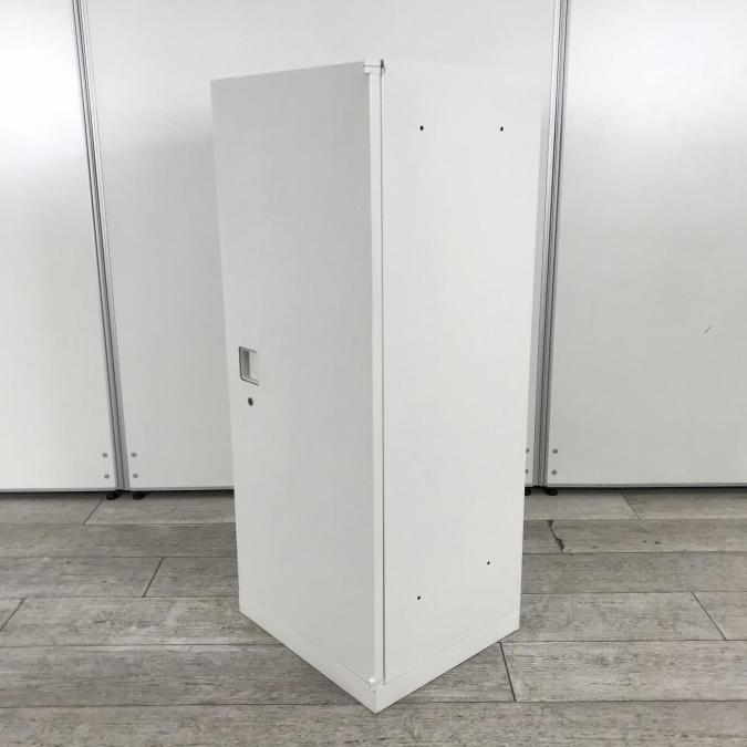 【大人気シリーズのレアな片開き書庫！】■オカムラ製　レクトライン　片開き書庫　ローキャビネット　■シリンダー錠　■ホワイト　【関東倉庫在庫品】【弊社使用欄：A00956392】
                        レクトライン
                                    中古
            