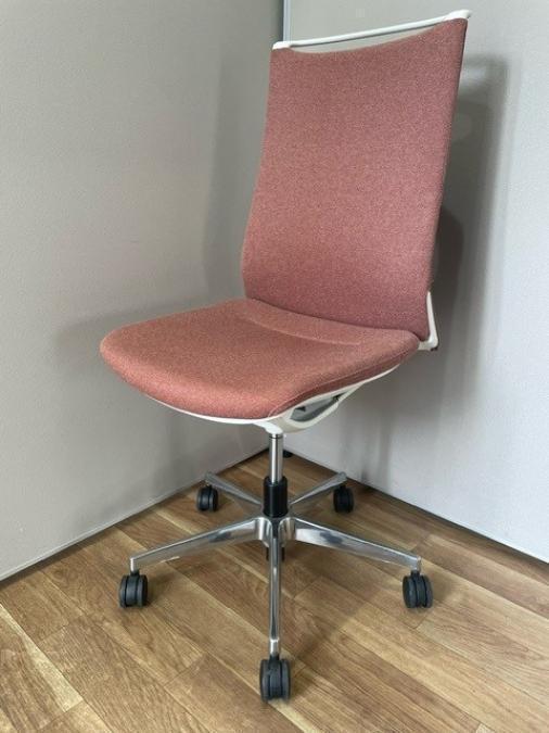 【24/⑨】【在庫入替セール】　◆オカムラ／モード　レッド　肘無　　オフィスチェア　事務チェア　中古チェア　椅子　オフィス椅子　九州　福岡　佐賀　長崎　大分　熊本　宮崎　鹿児島
                        モード
                                    中古
            