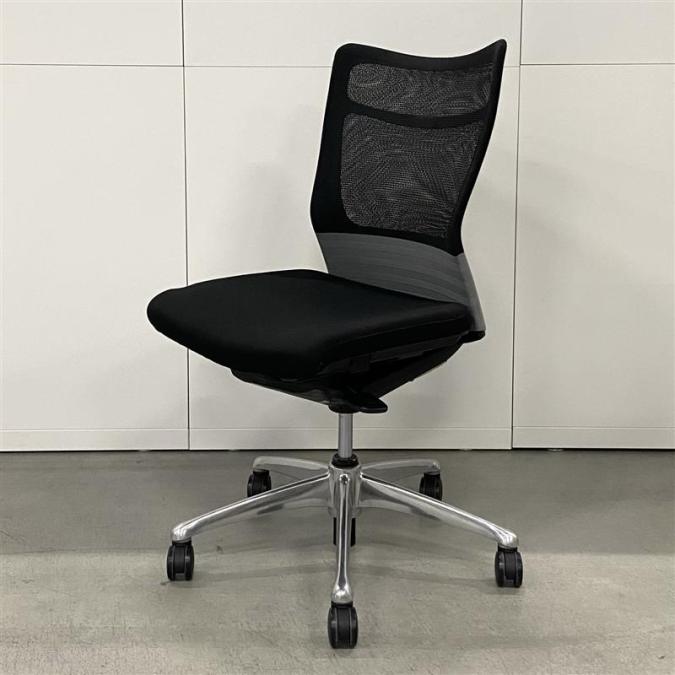 値下げ】【美品】オカムラ フィーゴ ハイバック 青黒 メッシュ可動肘