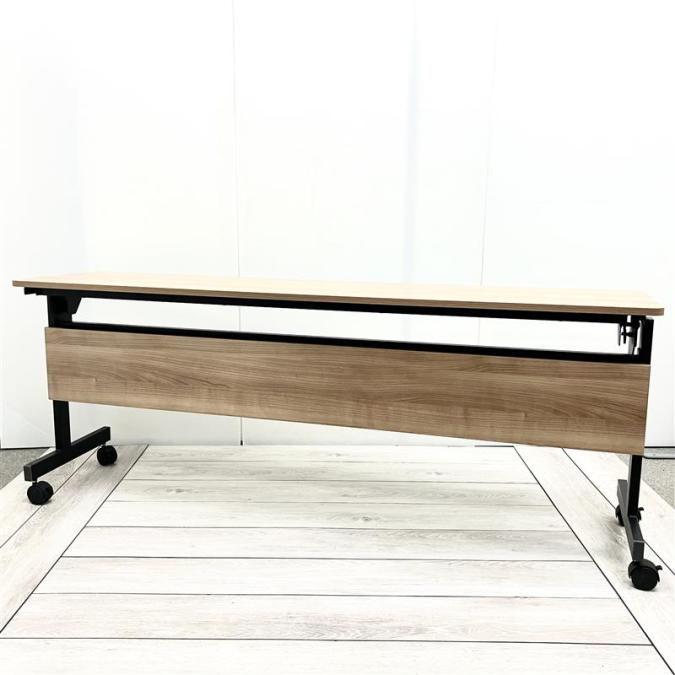 【広々スペースのスタックテーブル！】◆その他メーカー/スタックテーブル/ブラウン　◆跳ね上げ式/収納効率UP　【弊社使用欄：A00918938　A00918939】※日本橋店撮影画像※
                        その他シリーズ
                                    中古
            