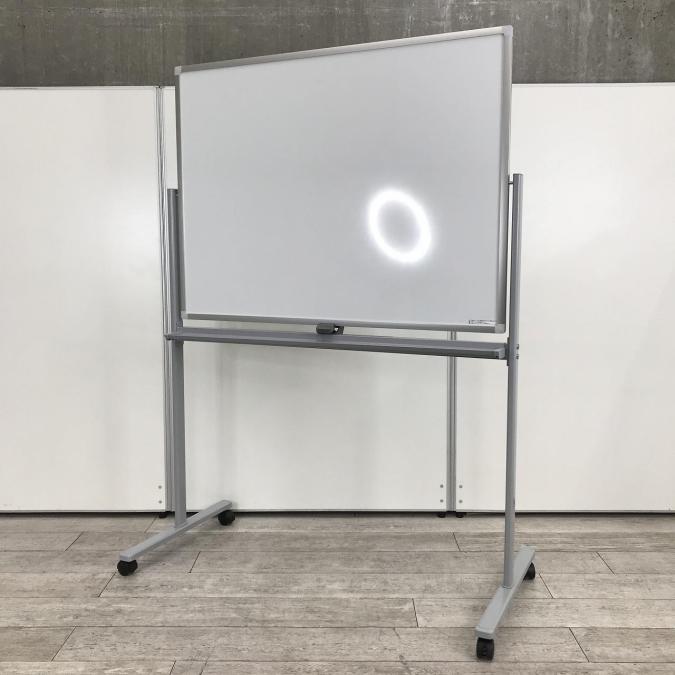 【自立式両面ホワイトボード！ホーロー製】■コクヨ製　ホワイトボード　両面　回転式  ■T字脚
                        その他シリーズ
                                    中古
            