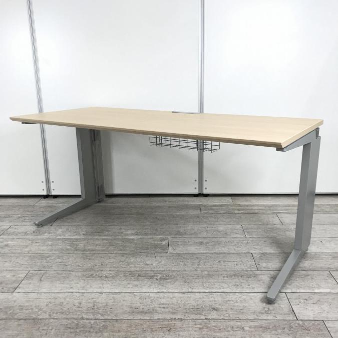 【在庫入替セール品！】【広々としたワークスペースをお求めならコチラがオススメ！大人気オカムラのプロユニットシリーズ平デスク(W1600×D700×H720)が入荷！スタイリッシュなデザインが人気です！】■オカム(okamura)製　プロユニットシリーズ　平デスク　(W1600×D700×H720)　■木目ナチュラル　【弊社使用欄：A00962573】
                        プロユニット
                                    中古
            