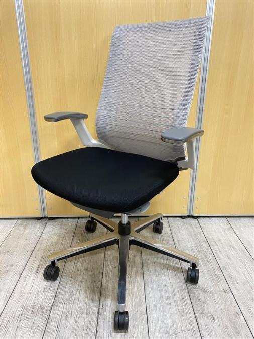 【在庫入替セール】【20脚大量入荷】【7月限定価格】【スタイリッシュなオフィスチェア！】コクヨ　インスパイン【腰部サポート】
                        インスパイン
                                    中古
            