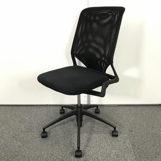【状態考慮につき特別価格！】【世界各国で多数のデザインアワードを受賞！Vitra(ヴィトラ)製MEDAⅡ(メダ2チェア)肘無ハイバックチェアが入荷！】■Vitra(ヴィトラ)　MEDAⅡ(メダ2チェア)　ハイバックチェア　■ブラック　■肘無
                        メダ２チェア
                                    中古
            