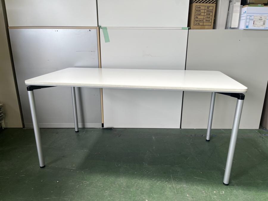 【2台入荷！】◆コクヨ BT-500シリーズ　ミーティングテーブル　/　4本脚　/　簡易テーブル　/　休憩用　/　昼食用　/　待機用　/　児童用　/　格安　/　中古　/　リサイクル
                        BT-500シリーズ
                                    中古
            