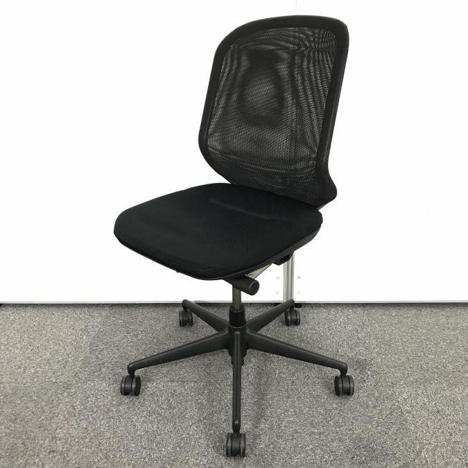 【広々座れる海外製チェア！ヴィトラ製メダパルシリーズが入荷！高級ミーティングチェア！】■ヴィトラ製　メダパル　肘無ハイバックチェア　■ブラック　■メッシュ
                        メダパル
                                    中古
            