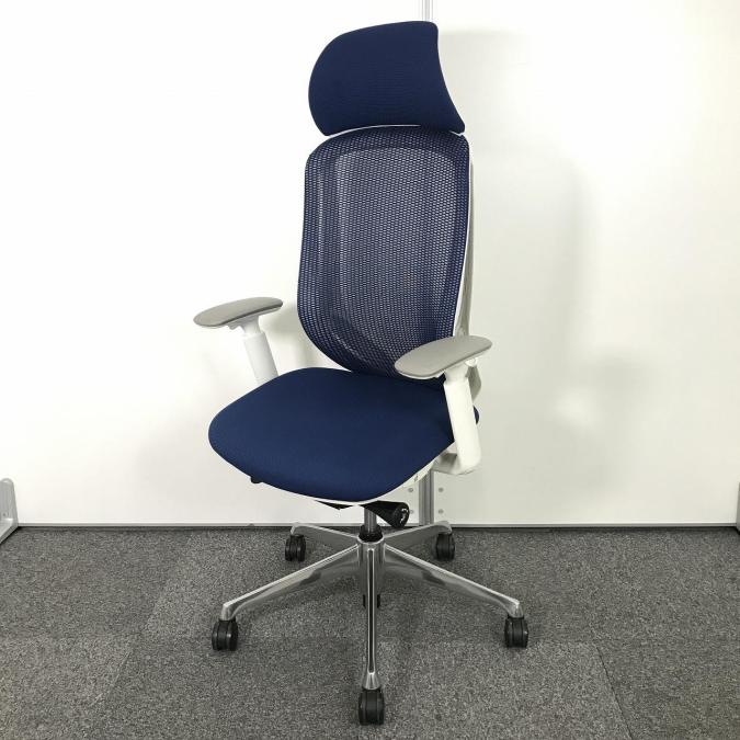【いま人気のワーキングチェア！包み込まれるような快適な座り心地！即完売必至！ヘッドレスト付エクストラハイバック仕様！】■オカムラ(okamura)製　シルフィーチェア　肘付エクストラハイバックチェア　■ブルー　■可動肘　■ヘッドレスト付　■エクストラハイバックチェア　【弊社使用欄：A90100420】
                        シルフィー
                                    中古
            