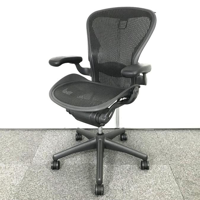 中古】アーロンチェア AE111PWB-0001 AJG1BBBK3D01 CC00046231-1-25-44 Herman Miller/ ハーマンミラー 肘付ハイバックチェア 470184 - 中古オフィス家具ならオフィスバスターズ