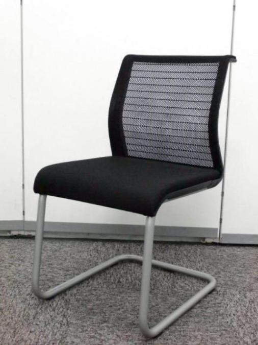 【4脚入荷！】人気のあのチェアがミーティングチェアタイプで入荷！　◆スチールケース(Steelcase)　シンクチェア　/　フィットチェア　/　会議　/　来客用　/　格安　/　リサイクル　/　応接
                        シンクチェア（2014年以前モデル）
                                    中古
            