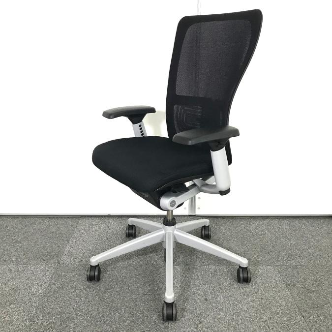 【スタイリッシュなデザインで多彩な機能搭載！】■ヘイワース（HAWORTH）　ゾディーチェア　可動肘付　ブラック　★
                        ゾディーチェア
                                    中古
            