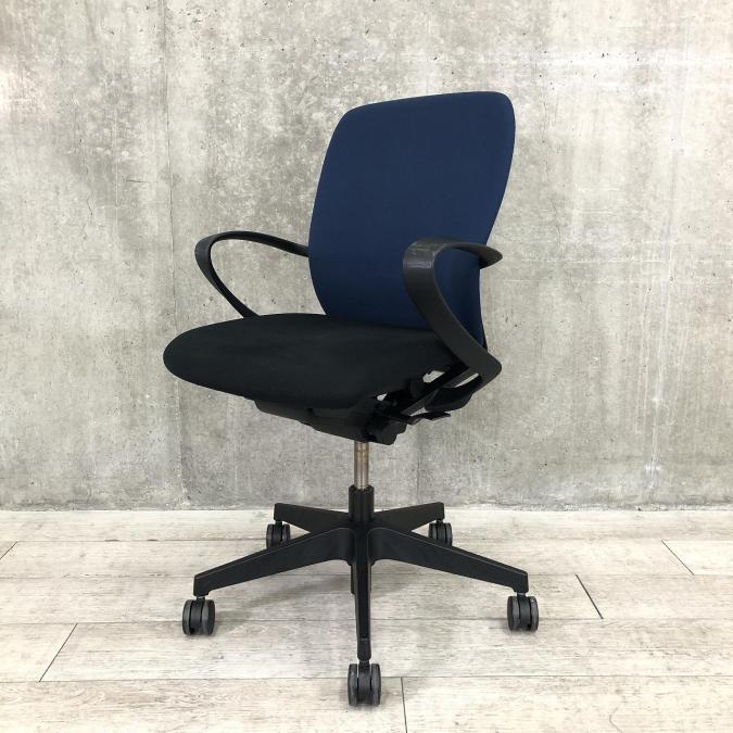 【中古】フルゴ イトーキ/ITOKI 肘付ハイバックチェア 470816 - 中古オフィス家具ならオフィスバスターズ