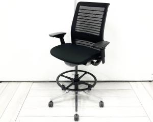 ワークチェア アームレスト付 可動肘 ブラックボディ オススメ(おすすめ) 大人気 ・Steelcase／スチールケース ・Think／シンク ※横浜本店撮影画像※