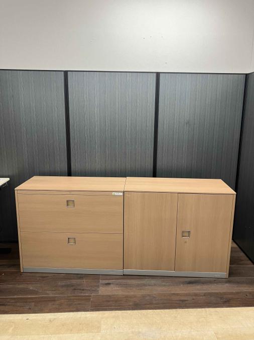 オシャレな書庫が入荷！！オカムラ　レクトライン　木目　木調　1点限り
                        レクトライン
                                    中古
            