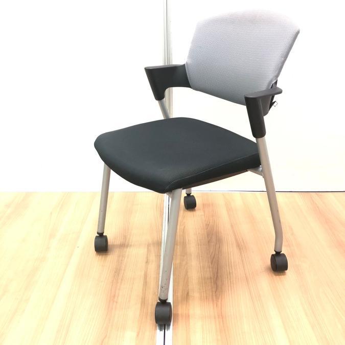 【ロット入荷】【会議用や休憩室に】プロッティは人気です！安心してご利用頂けます！オフィスの定番チェア　/　省スペース
                        プロッティチェア
                                    中古
            