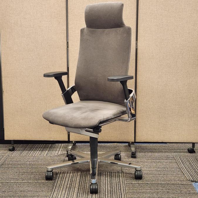 【西】【西店撮影商品】【現品限り！名実ともに世界最高峰のOAチェア！！】ウィルクハーン　Wilkhahn　ONチェア　クッション　高級　オフィスチェア　ヘッドレスト　高機能【福岡オフィス家具】【福岡中古家具】【中古事務什器】【中古チェア】【中古椅子】
                        ONチェア
                                    中古
            